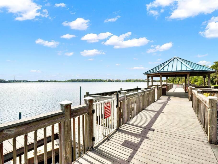 Big Pool, Stunning Lakeview, Sunrise, # 710 Apartment Orlando