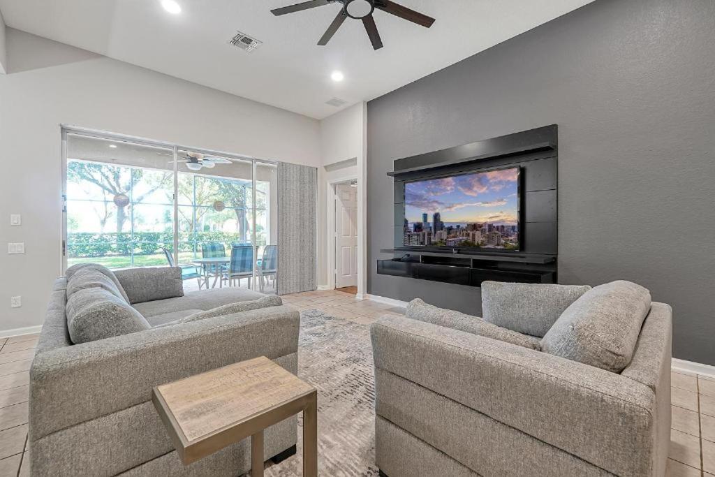 Windsor Hills 4br's Mickeys Ranch Near Holiday home