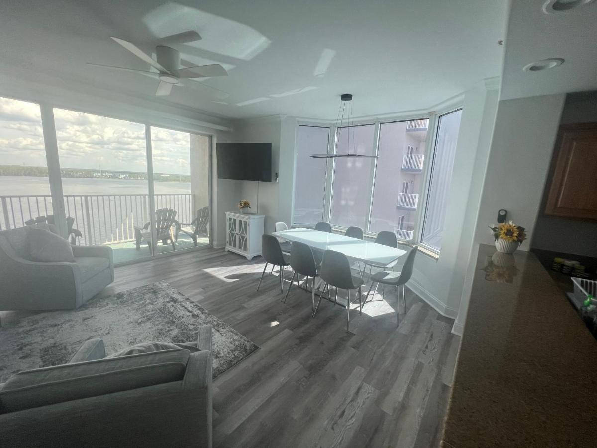 Big Pool, Stunning Lakeview, Sunrise, # 710 Apartment Orlando