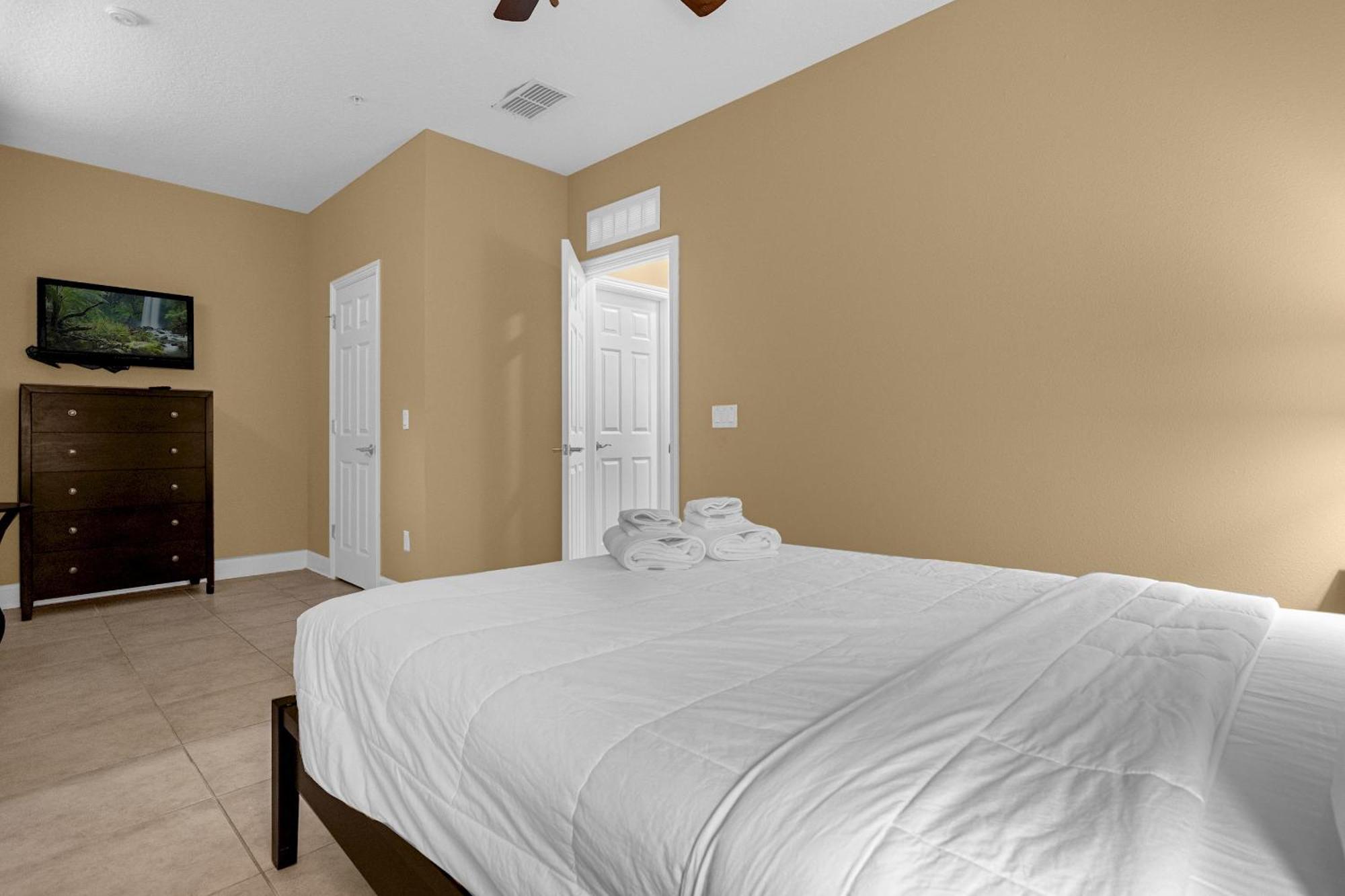 Easter Sale! Freshly Renovated Townhome By Disney!