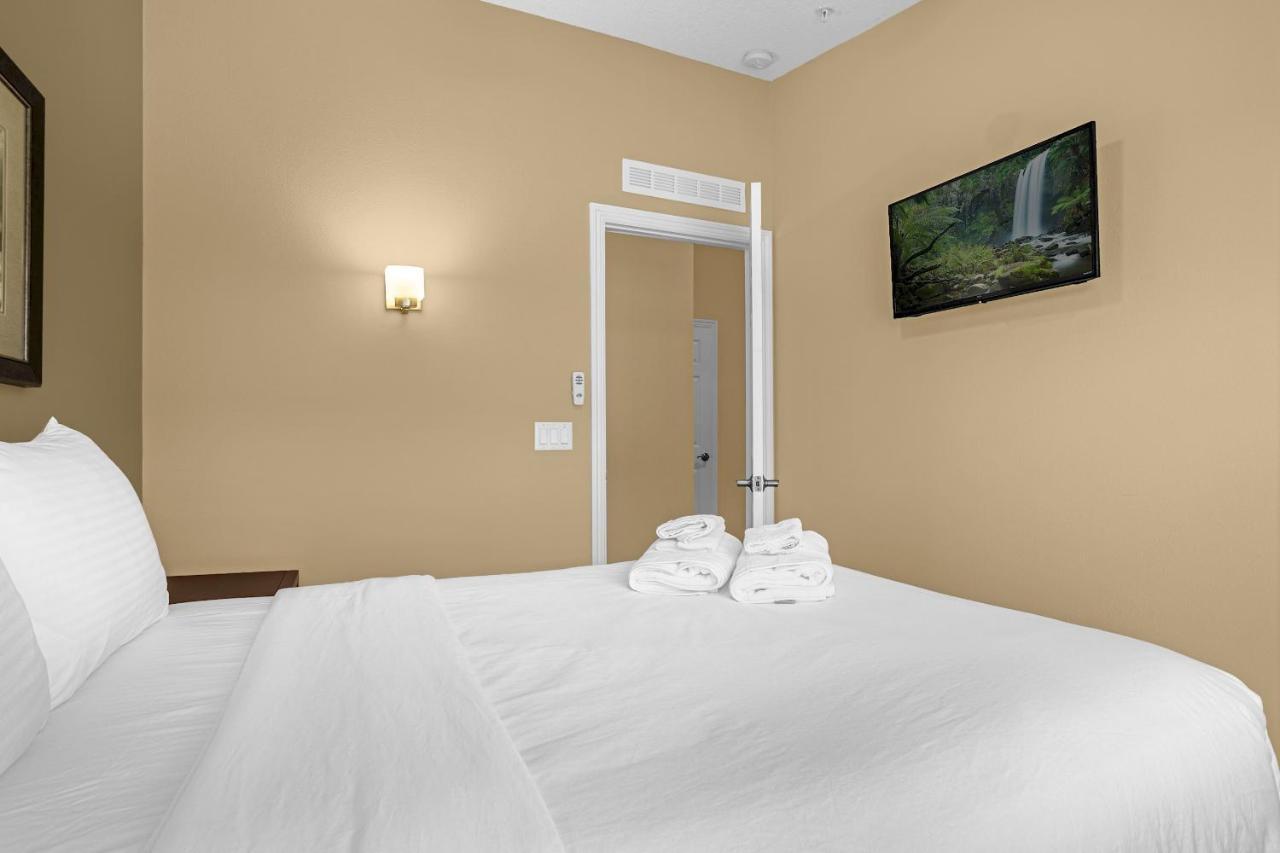 Easter Sale! Freshly Renovated Townhome By Disney! Holiday home Orlando