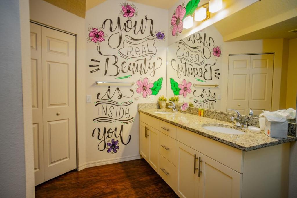 Holiday home Townhome At West Lucaya 3202