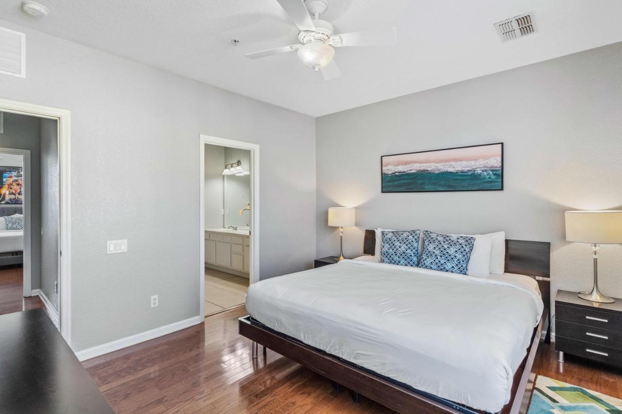 8000 Cool Breeze Drive 108 * Orlando