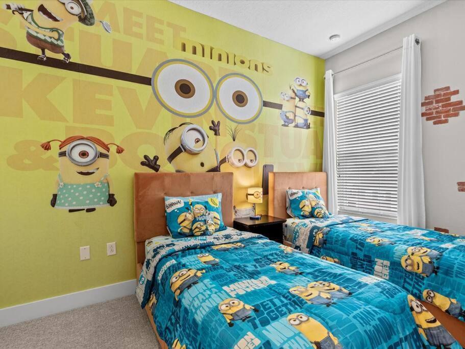 Location!! Modern Luxury 2 Miles From Disney! *