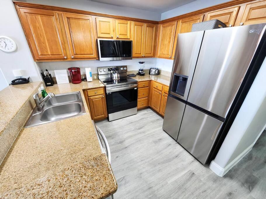 Lakeview Newly Renovated Near Apartment Orlando