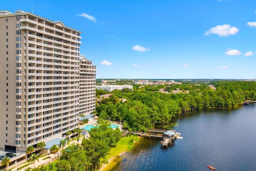 Lakeview Newly Renovated Near Apartment *