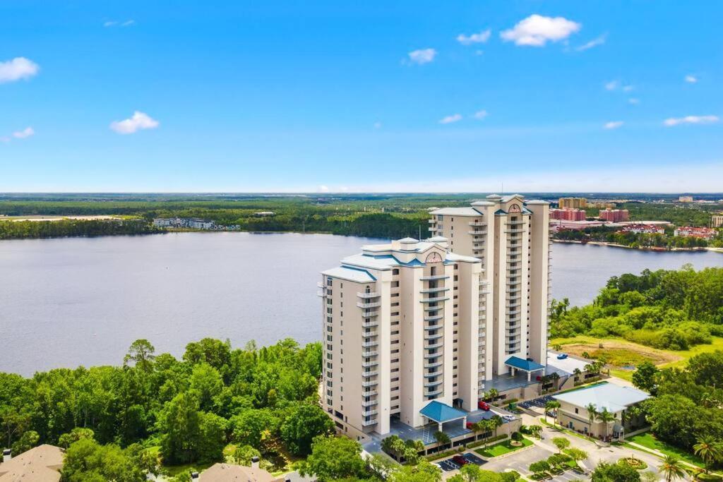 Lakeview Newly Renovated Near Apartment *
