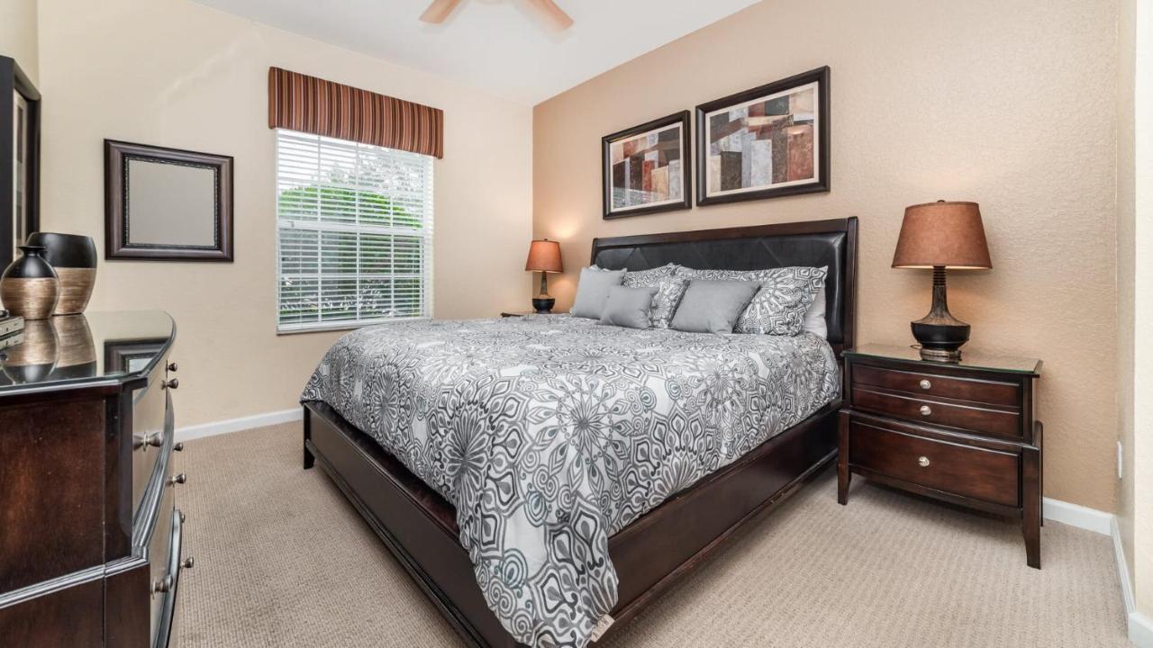 Windsor Hills - 3 Bed 2 Baths 2 *