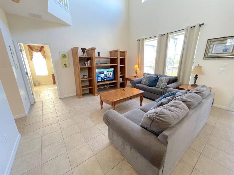 Family Home, Pool, Spa, View, Gated -301 *