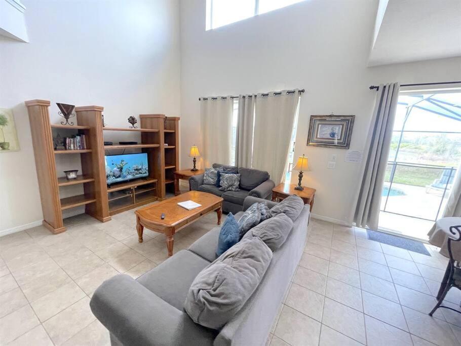 Family Home, Pool, Spa, View, Gated -301 Orlando