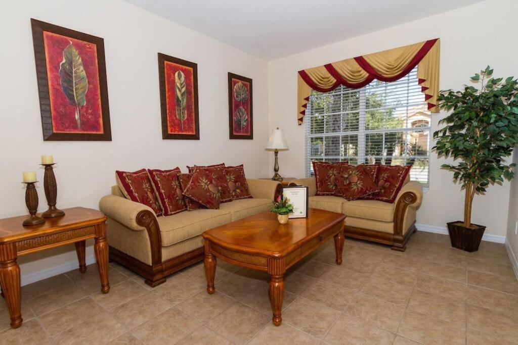 Holiday home Family Home, Pool, Spa, View, Gated -301 *