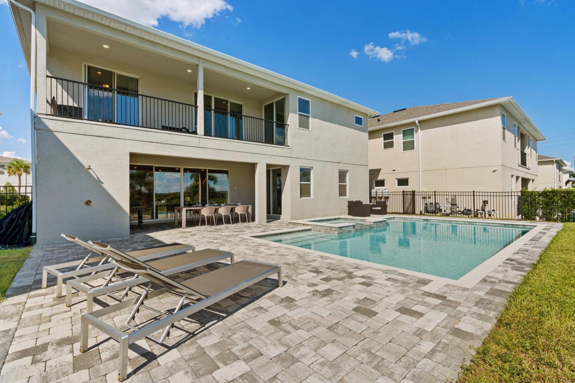 Dream 11 Bd Vacation Home, Cinema, Themed Bedrooms, Pool *