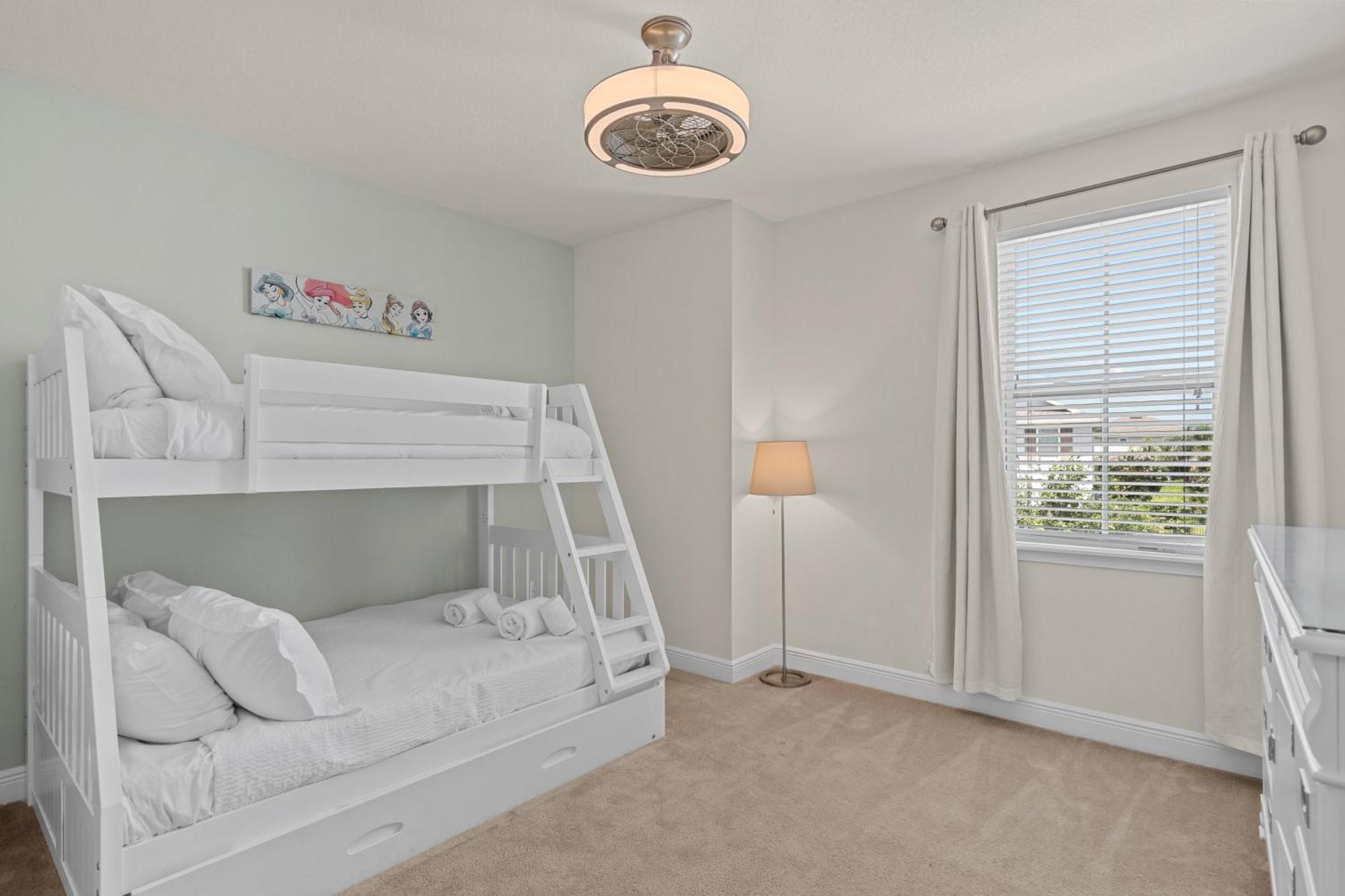 Magical 8 Bd Family Retreat Close To Parks At Encore! Holiday home