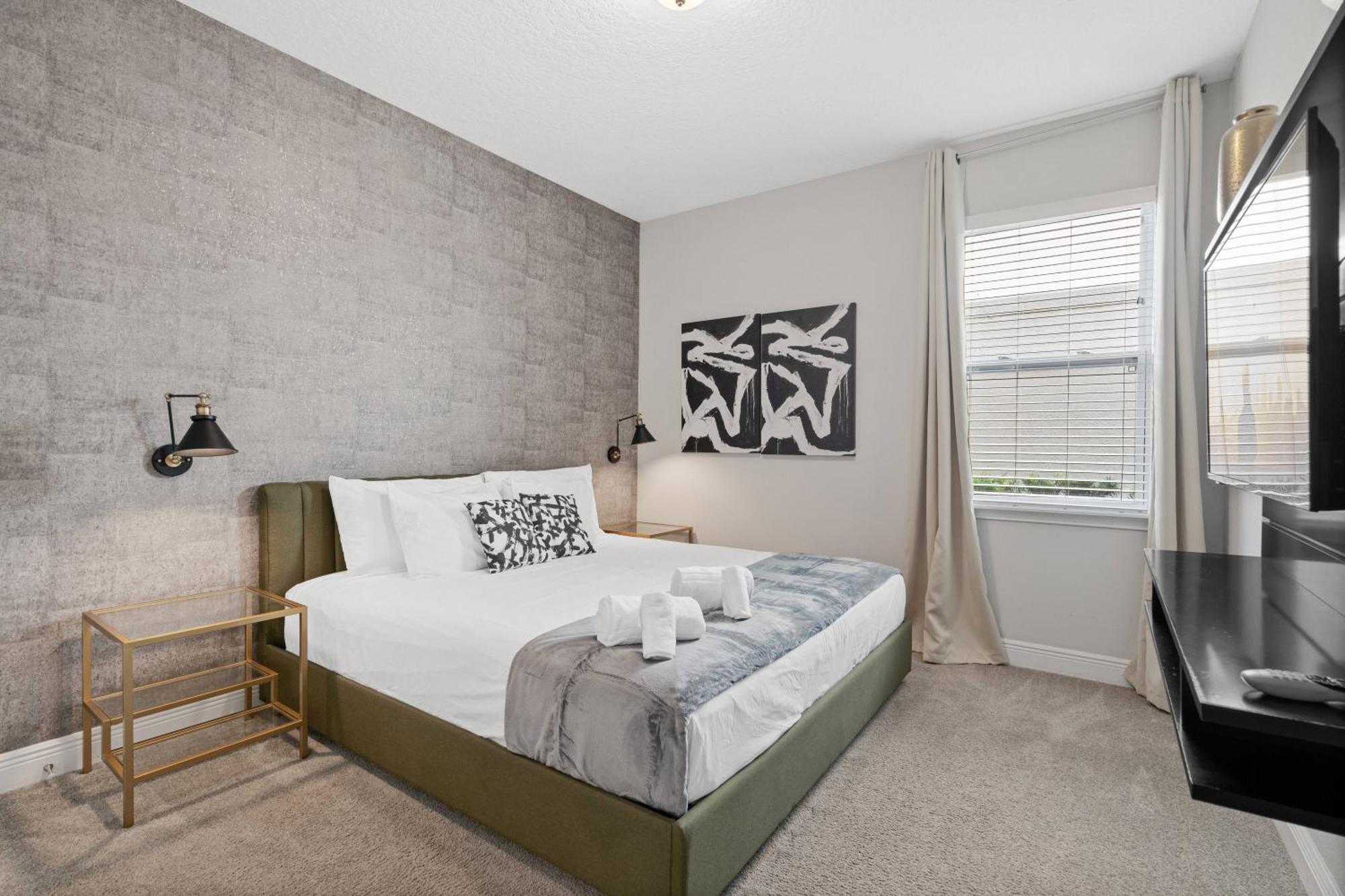 Dream 11 Bd Vacation Home, Cinema, Themed Bedrooms, Pool *
