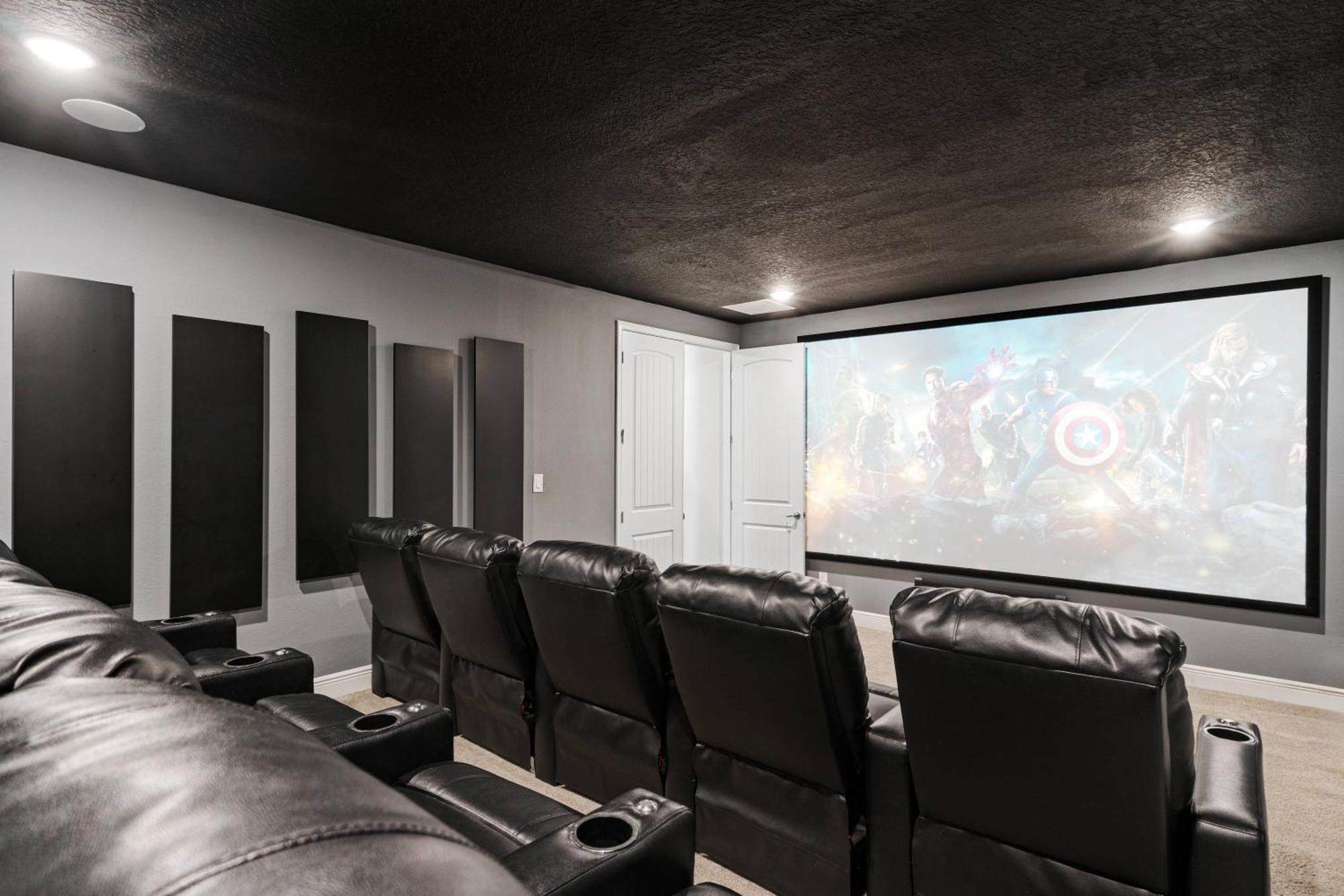 Dream 11 Bd Vacation Home, Cinema, Themed Bedrooms, Pool Holiday home Orlando
