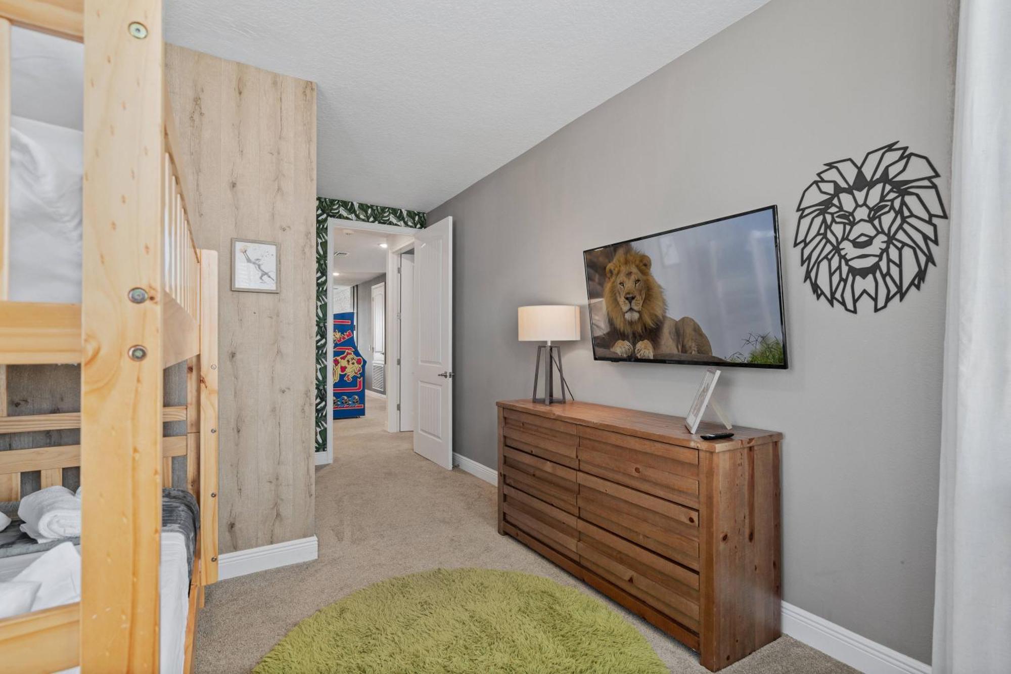 Dream 11 Bd Vacation Home, Cinema, Themed Bedrooms, Pool Holiday home Orlando