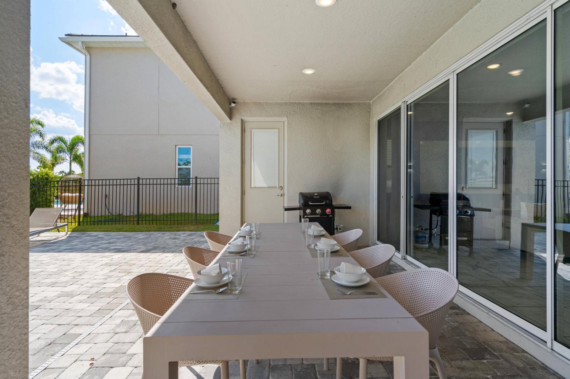 Dream 11 Bd Vacation Home, Cinema, Themed Bedrooms, Pool * Orlando