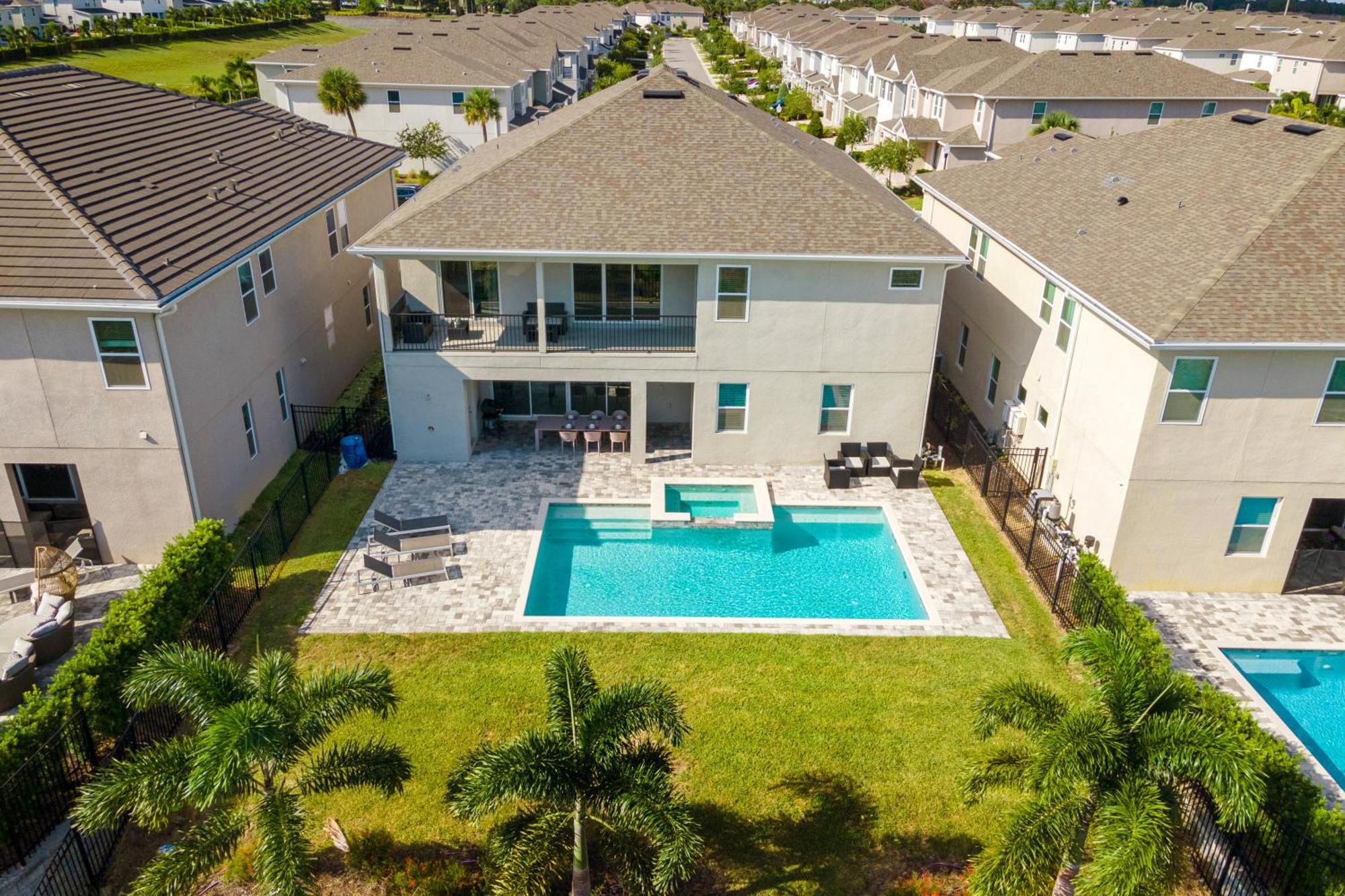 Dream 11 Bd Vacation Home, Cinema, Themed Bedrooms, Pool * Orlando