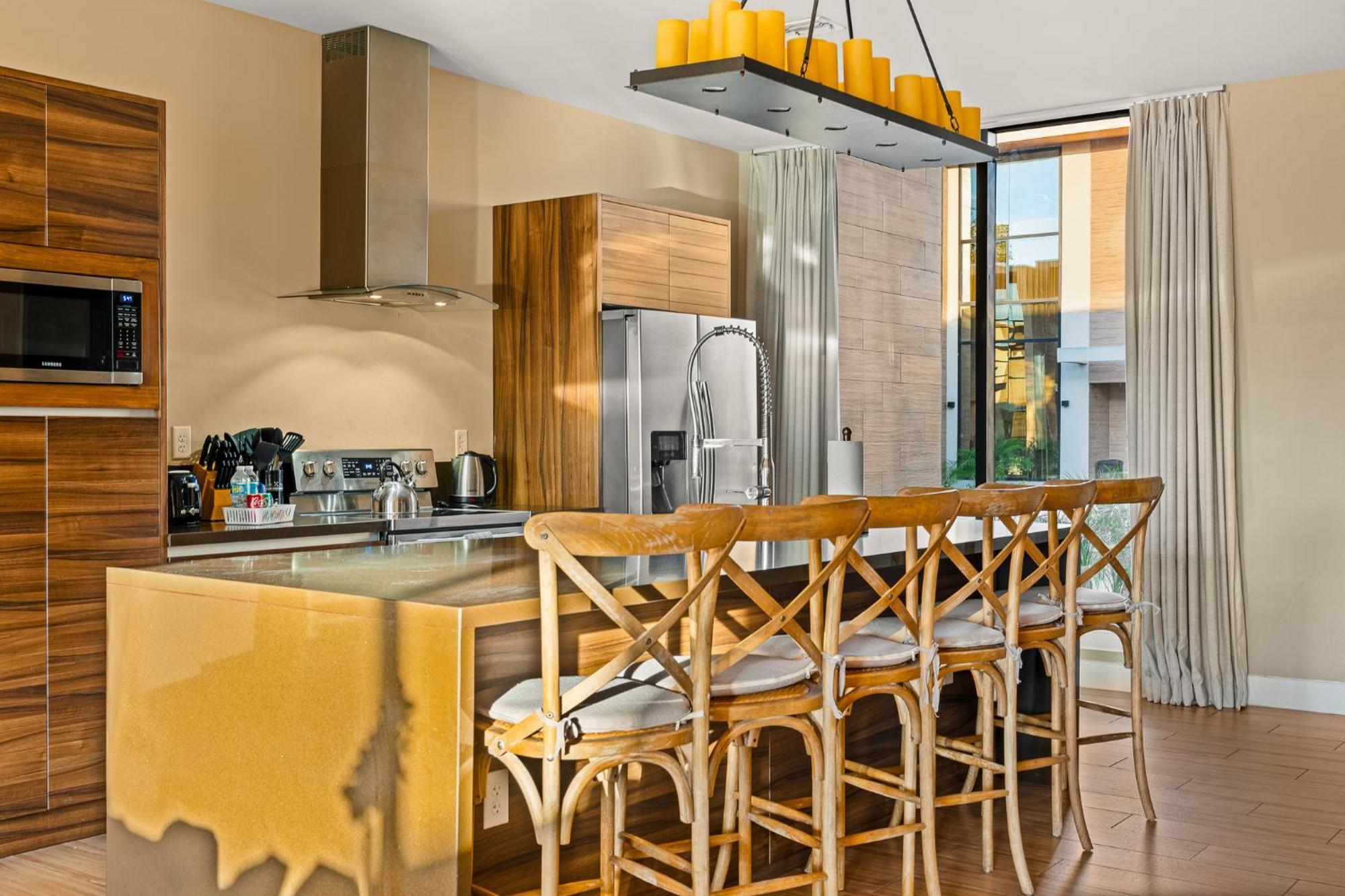 Outdoor Kitchen + 8 Min To + * Orlando