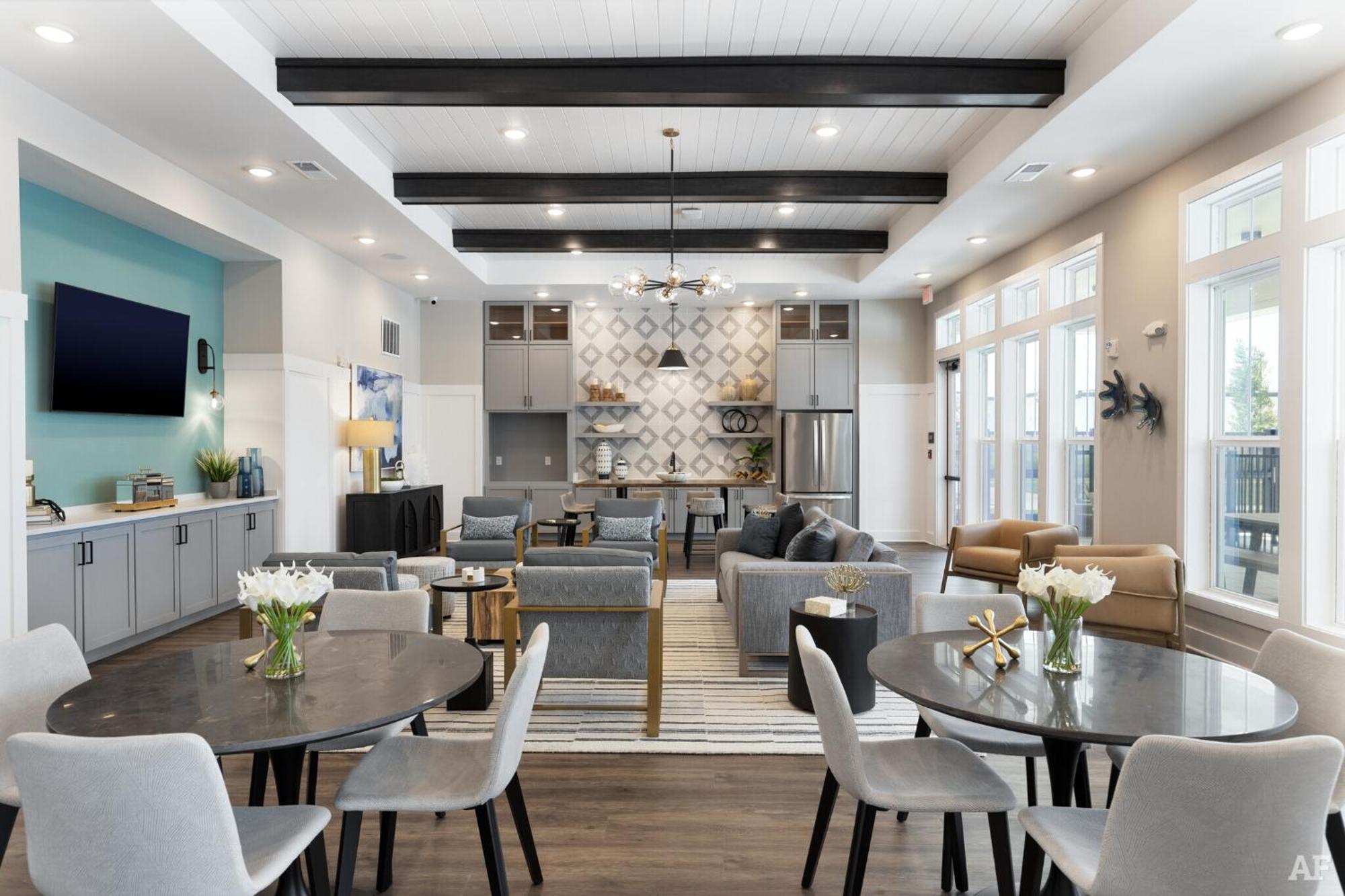 Complete Vibrant 10 Min To Parks Pet-friendly Resort-style Amenities * Orlando
