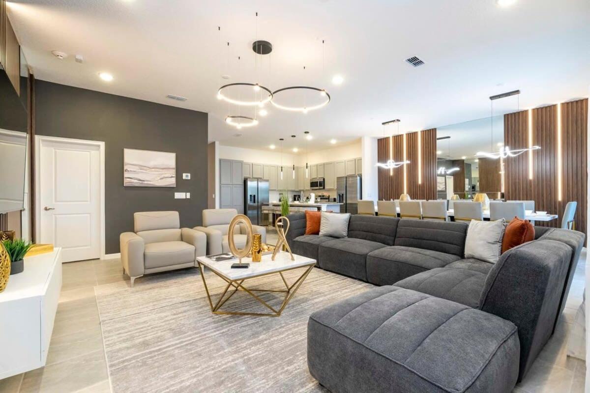 6163 Fantastic With 12bd Orlando