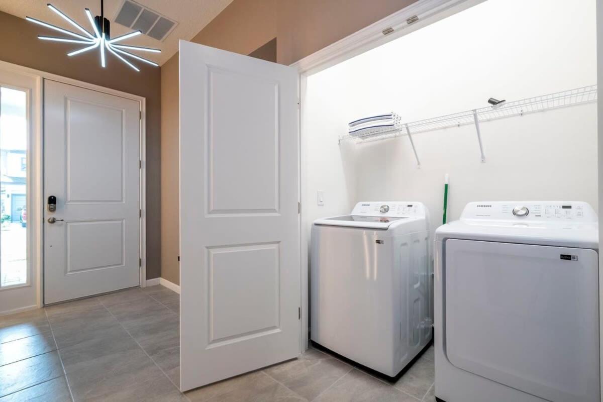 6163 Fantastic With 12bd Orlando