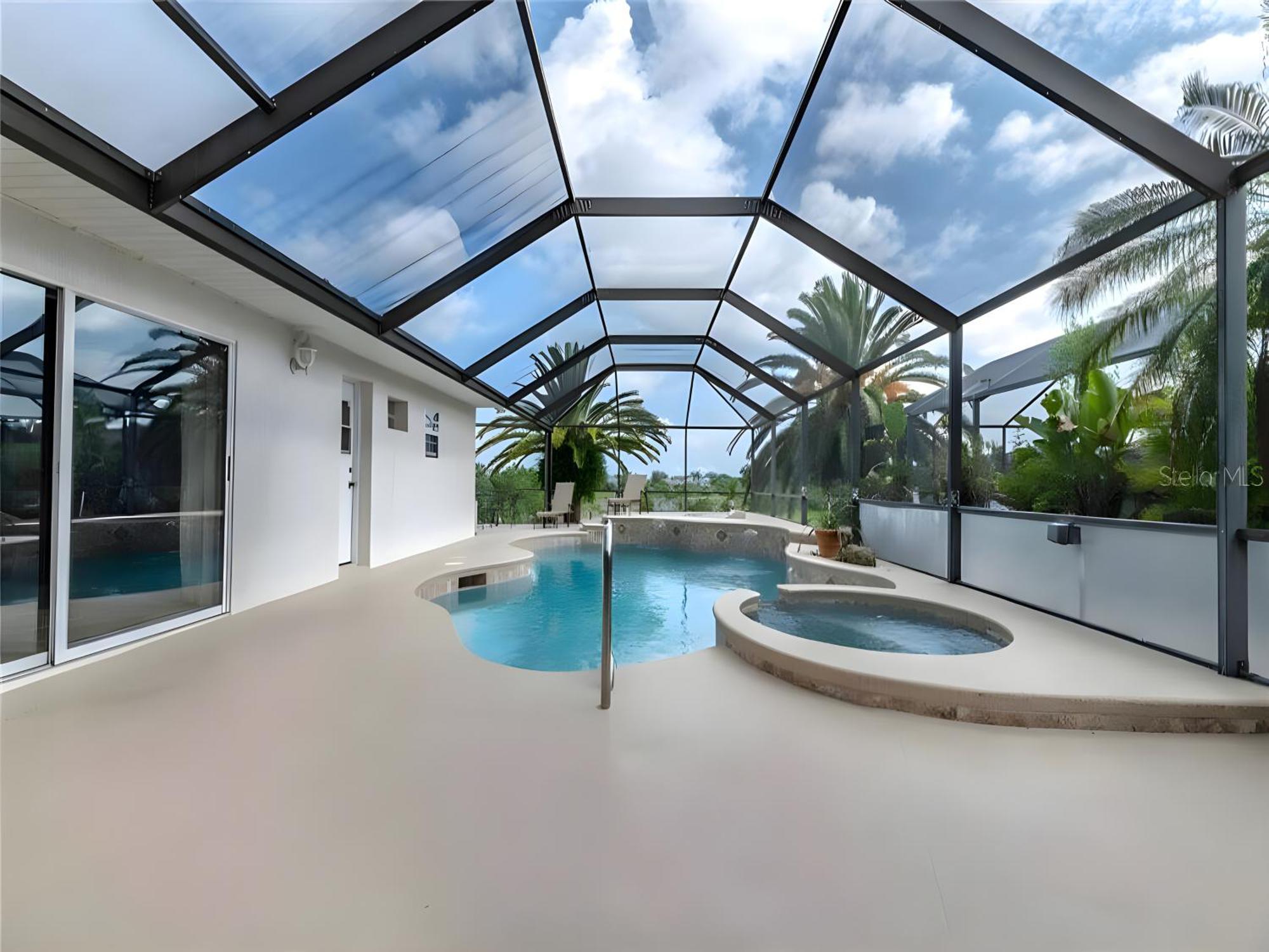 Stunning 5 Bedroom Pool Hot Tub 10 Mins To Orlando