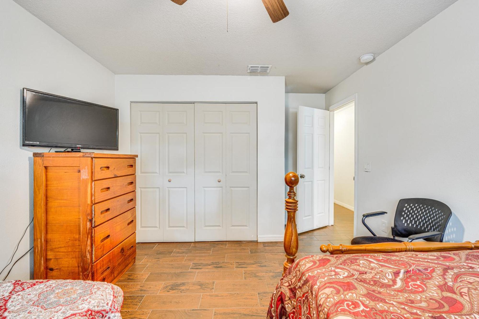 South Apopka With Pool About 16 Mi To Orlando! * Orlando