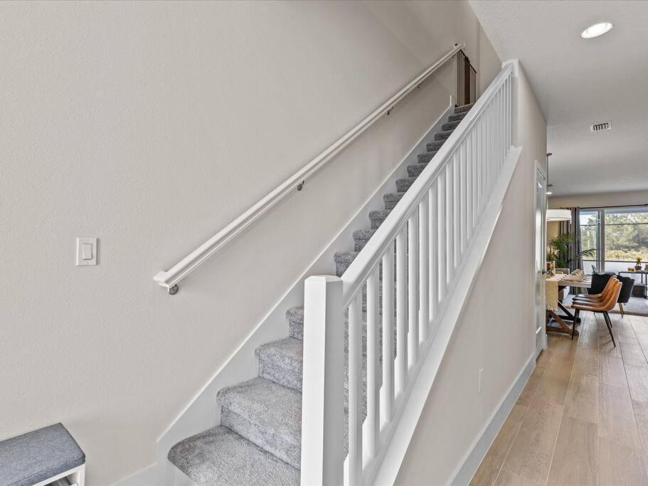 Your Next Ig Post: Luxury Modern Close To