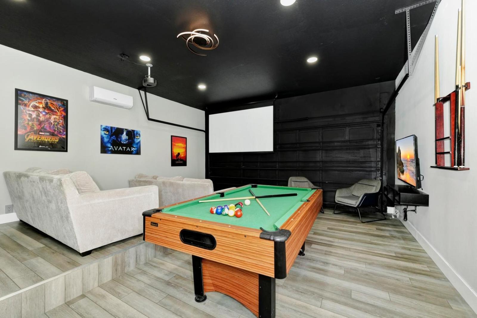 Swanky Near With Encore Water Park Access At Encore At Reunion By Rentyl - 400la Holiday home