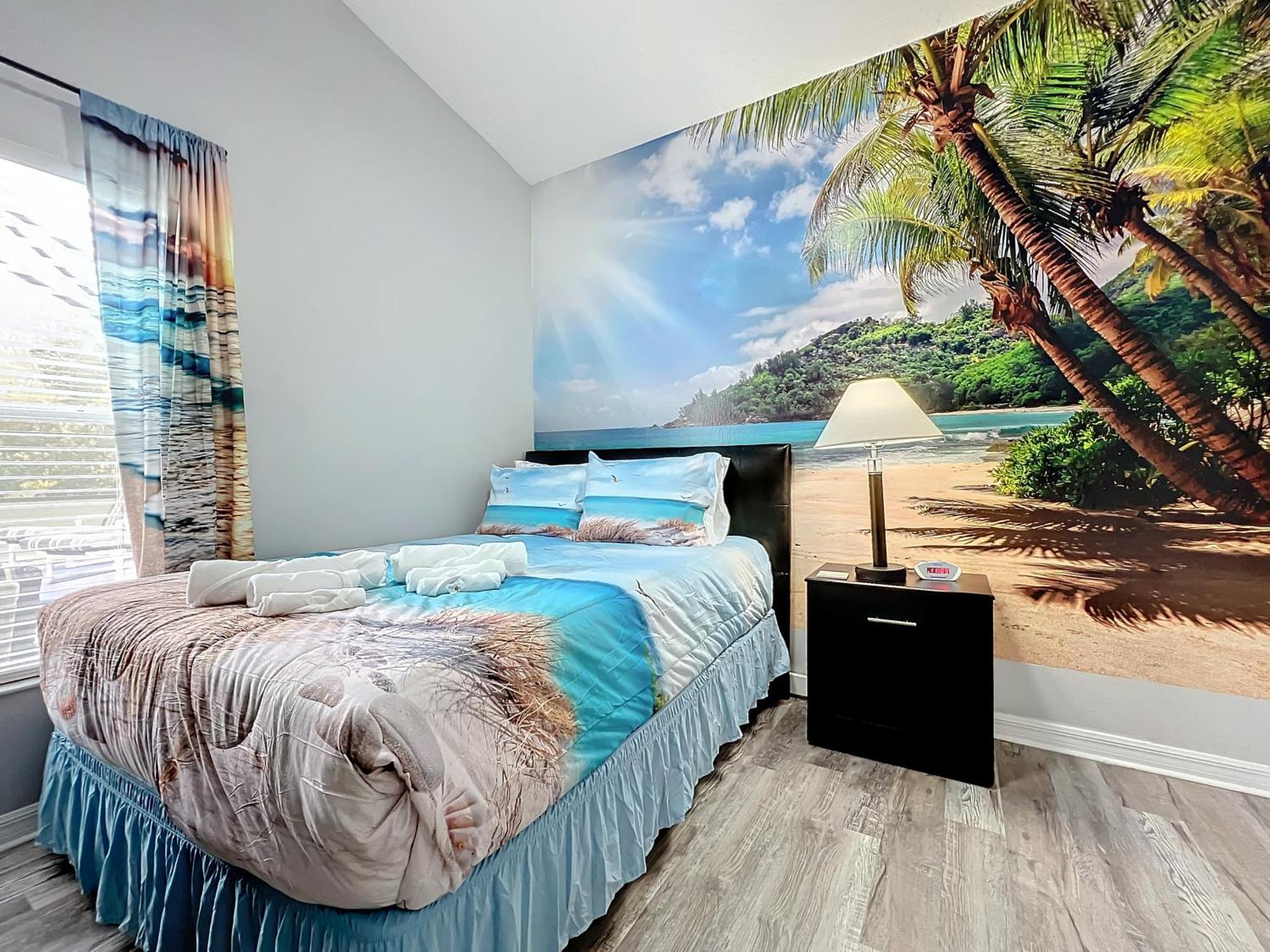 Holiday home Theme Vacation Poolspa Mins To Orlando