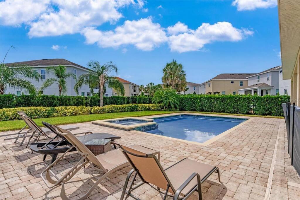 7723 Mansion With A Magic Touch *