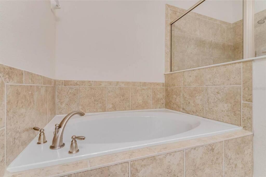 7723 Mansion With A Magic Touch