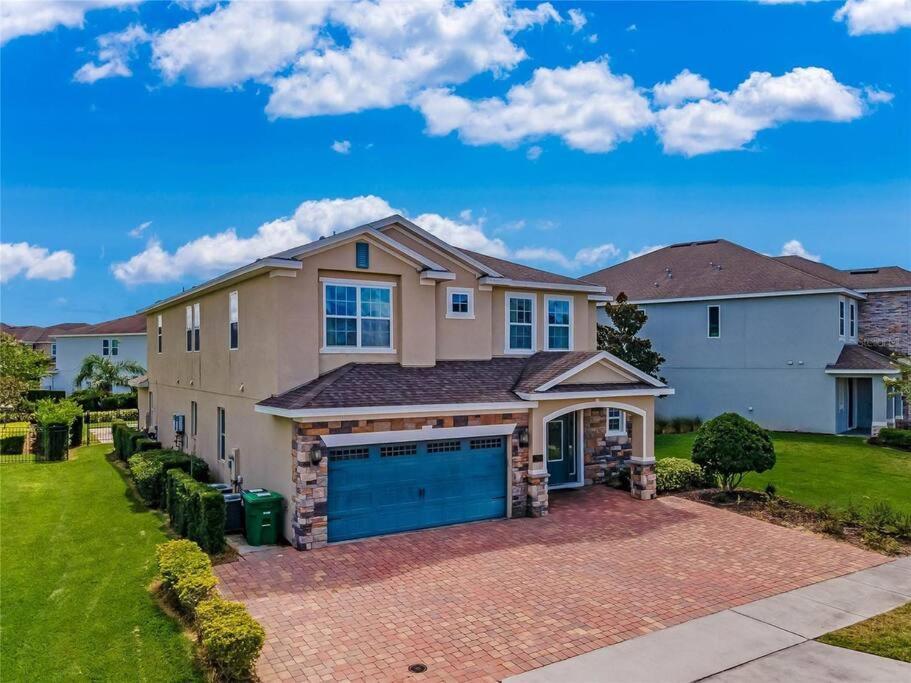 7723 Mansion With A Magic Touch *