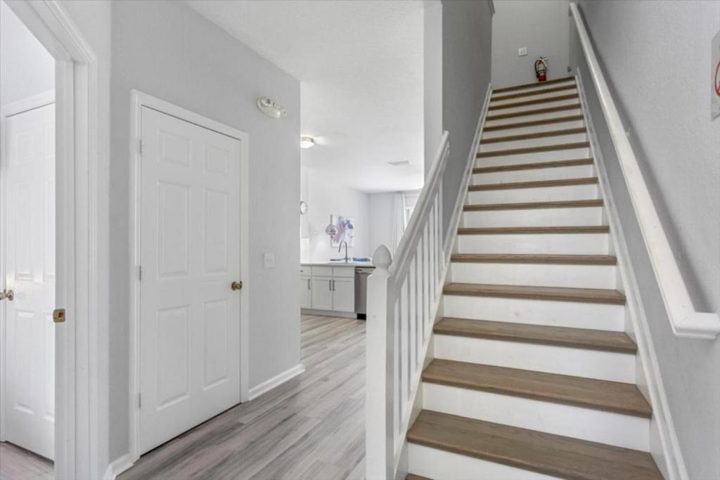 Holiday home 3 Bedrooms - 3 Bathrooms - Windsor Hills 2554 Ml *