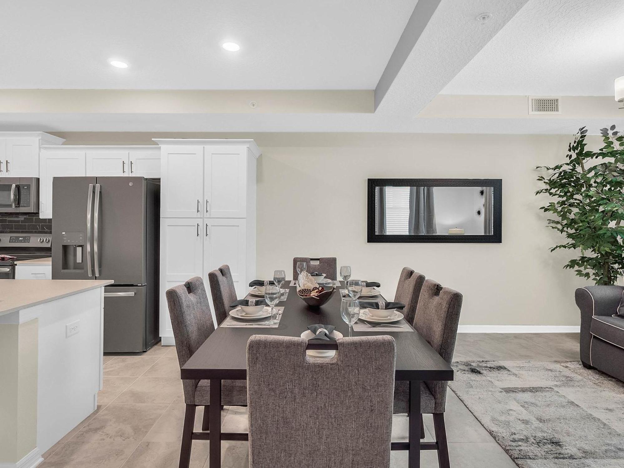 Apartment 2 Bedrooms - 2 Bathrooms - Storey 3120-106 Pc