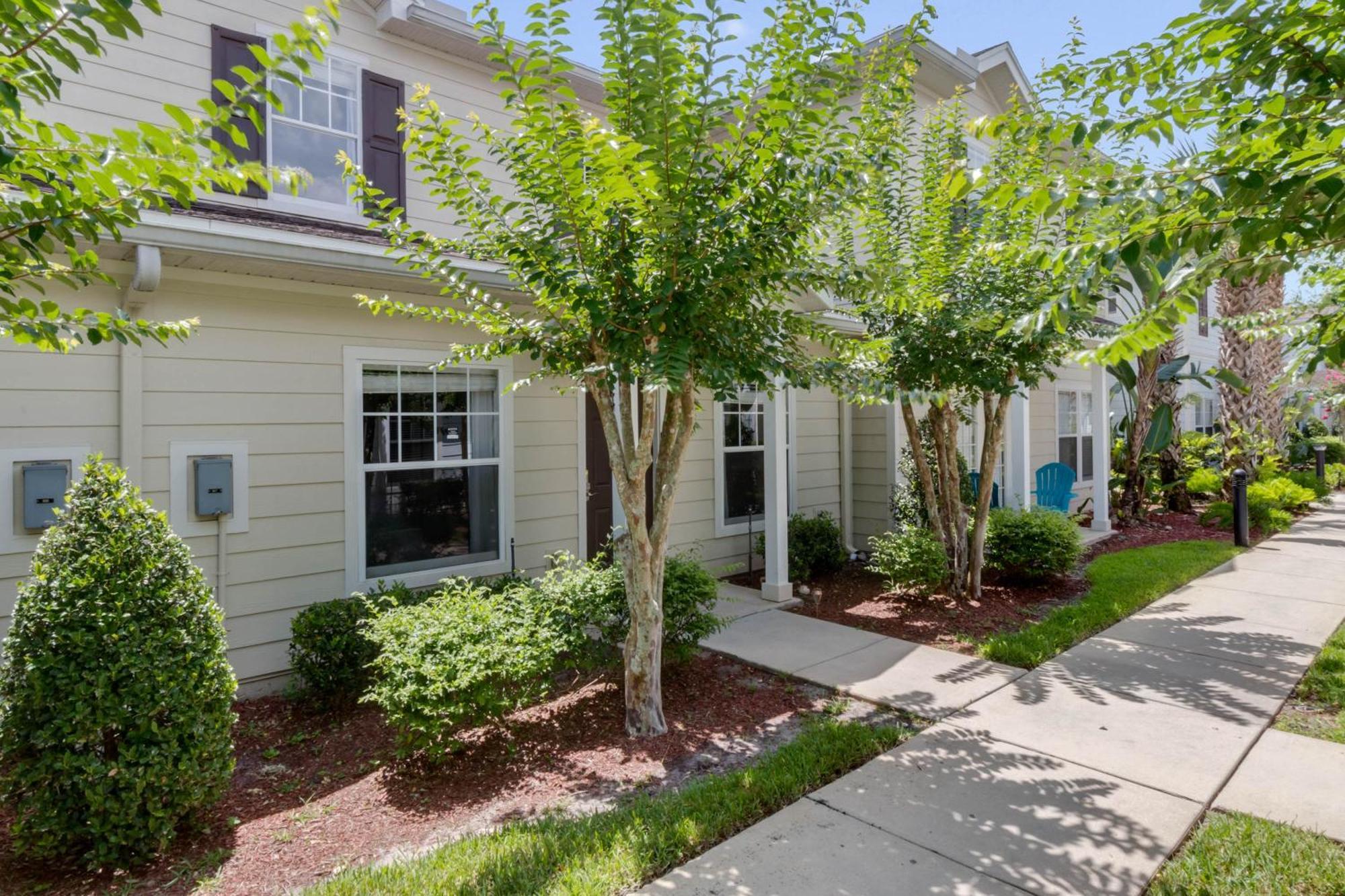 3 Bedrooms - 2 Bathrooms - Lucaya Village 6-107 * Orlando