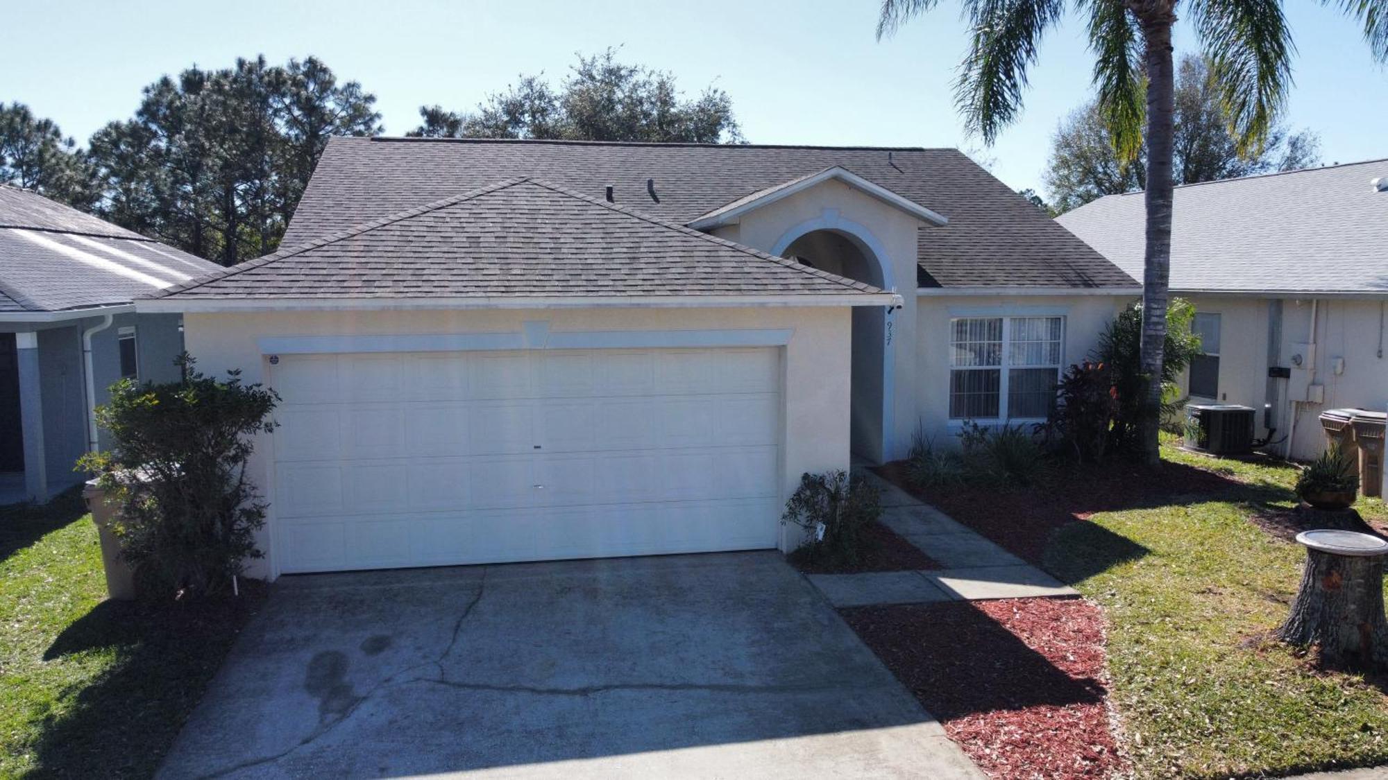Holiday home 3 Bedroom With Poolside Cinema And Games Close To Theme Parks Sleeps 6 2 Orlando