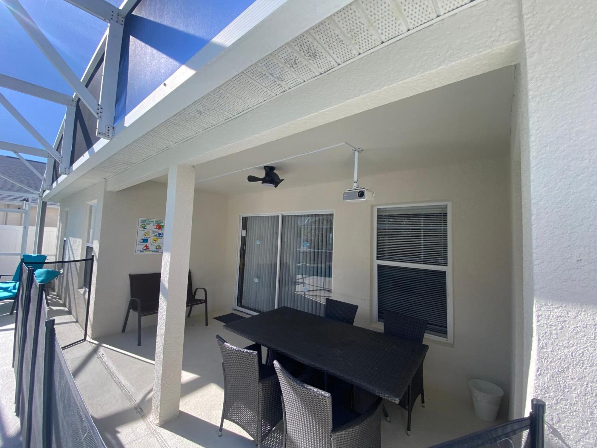 3 Bedroom With Poolside Cinema And Games Close To Theme Parks Sleeps 6 2