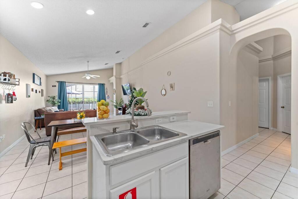 Poolside Oasis * Orlando