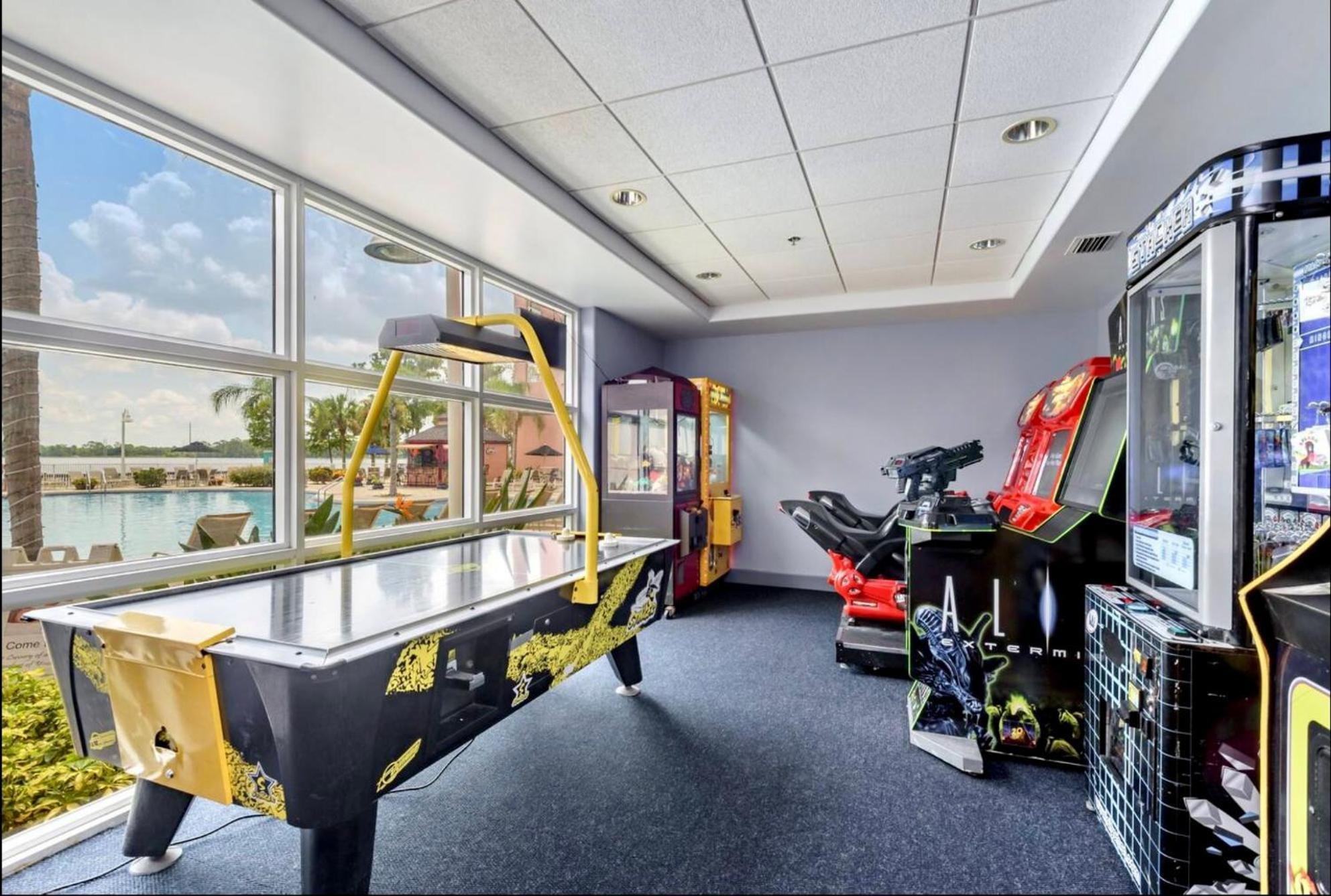 Balcony King - & Pool View Apartment Orlando
