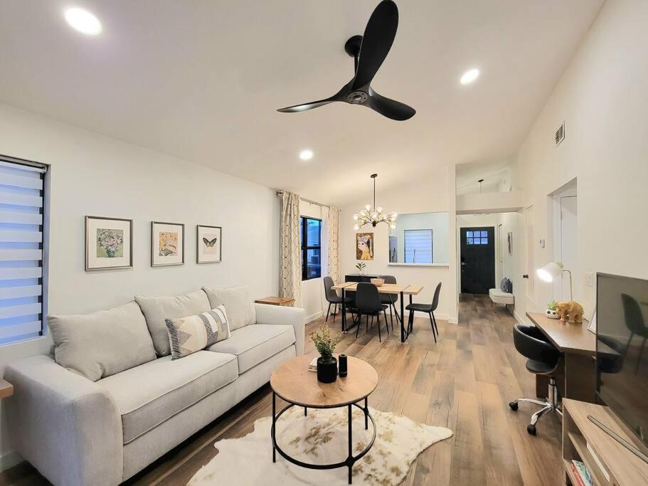Elegant Cozy Spot To Unwind! Ucf/mco/parks/beach Orlando