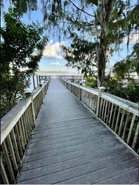 Apartment Huge Pool, Sunrise, Stunning Views Near Disney,409 Orlando
