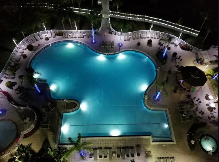 Huge Pool, Sunrise Lakeview 12th Floor Near Disney