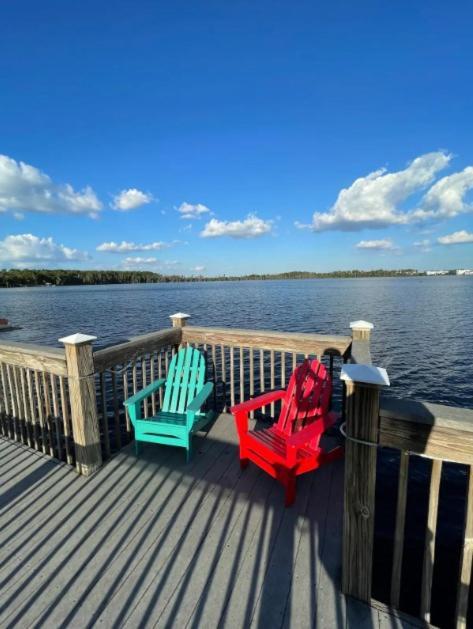 Huge Pool, Sunrise Lakeview 12th Floor Near Disney *