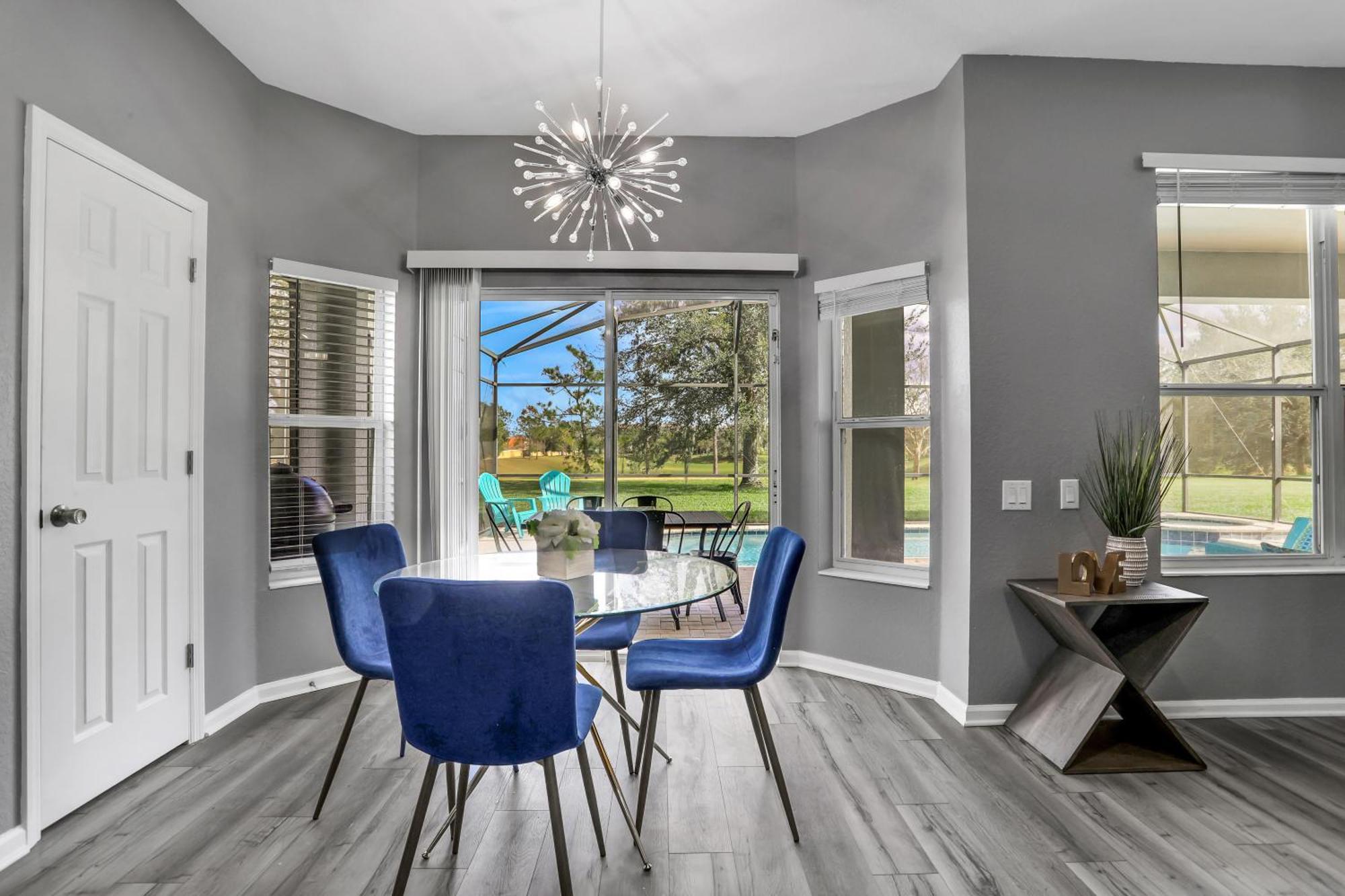 Villa Themed Luxury 6br Getaway With Amenities *