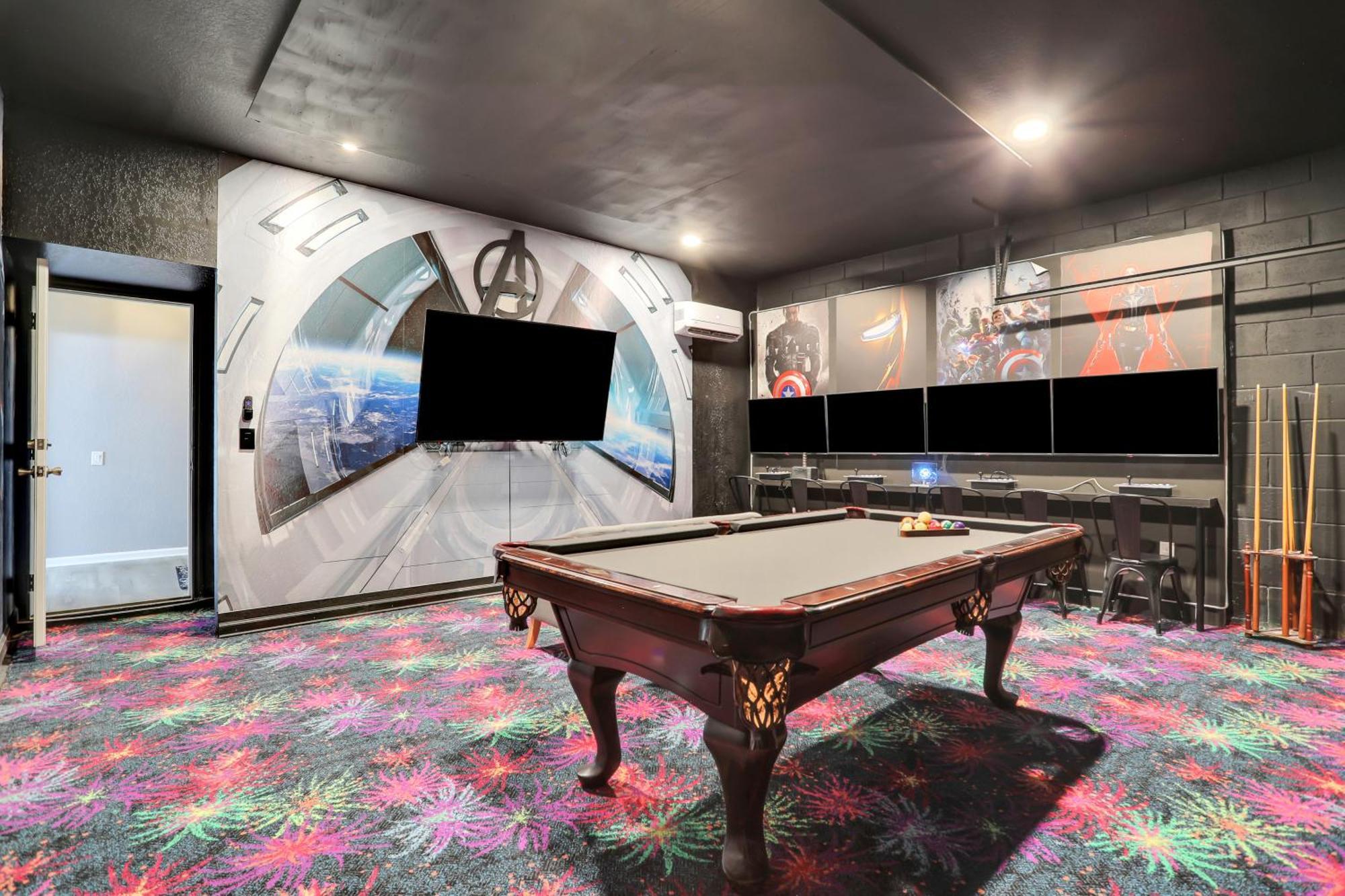 Themed Luxury 6br Getaway With Amenities *