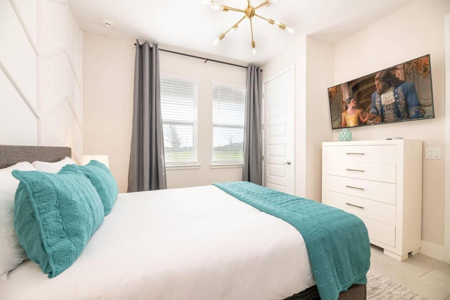 Ec448 - Colorful Getaway With Theater At Encore