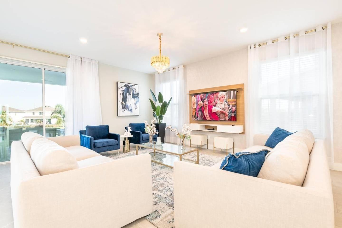 Ec448 - Colorful Getaway With Theater At Encore * Orlando