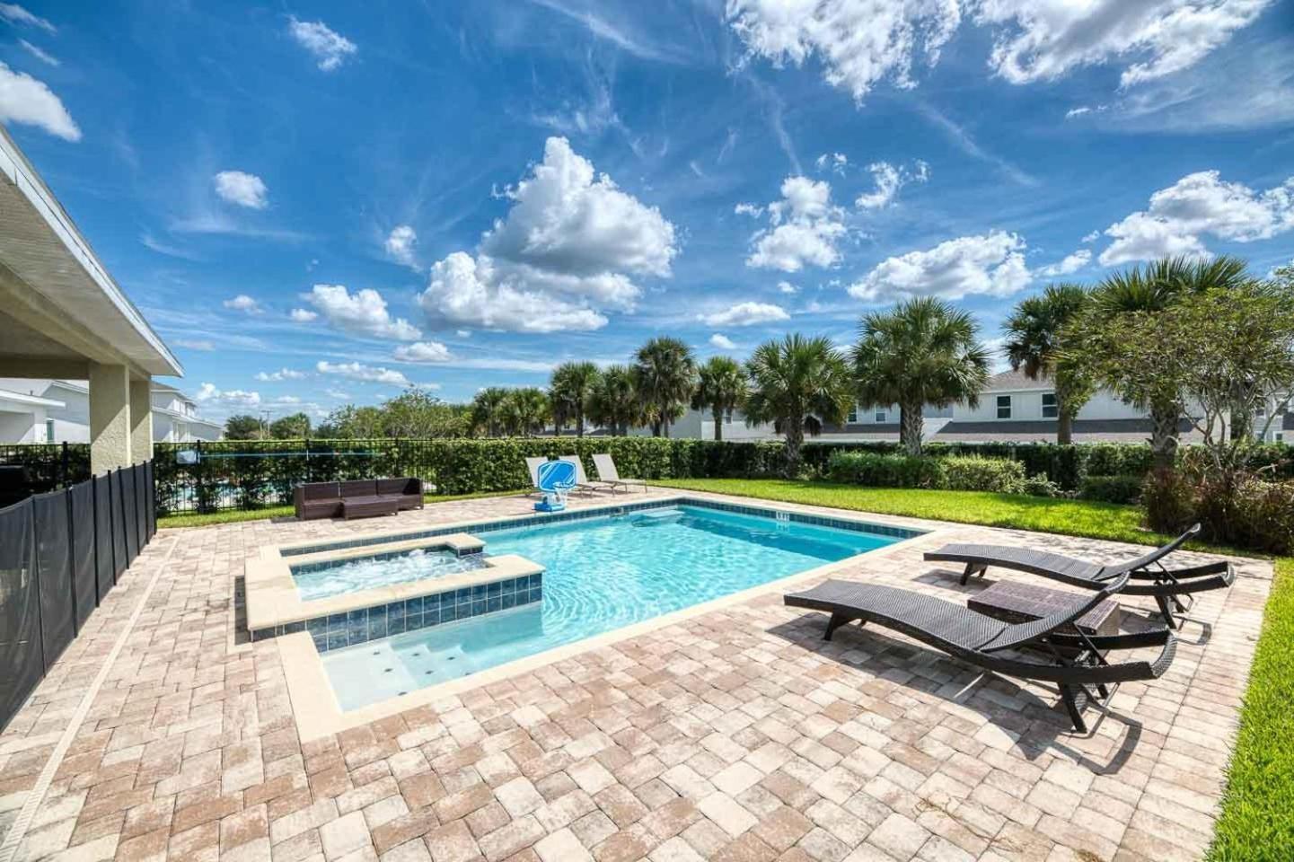 Ec422 - Gleaming With Theater At Encore * Orlando